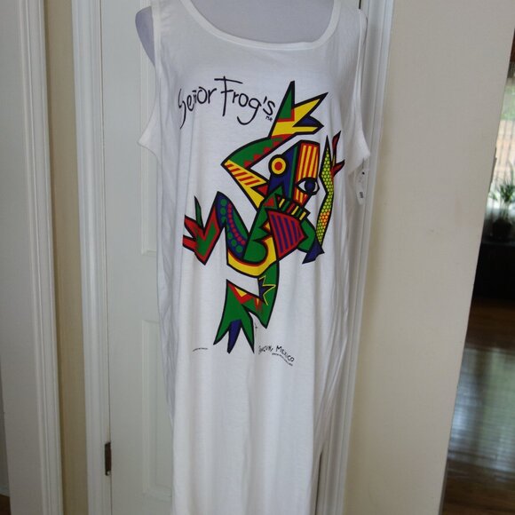 NWT SENOR FROG’S Cancun, Mexico White Tank Dress / Swim Cover Up One Size - Picture 1 of 6